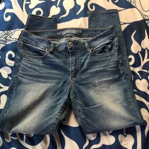 American Eagle Light Wash Skinny Jeans Size 14
